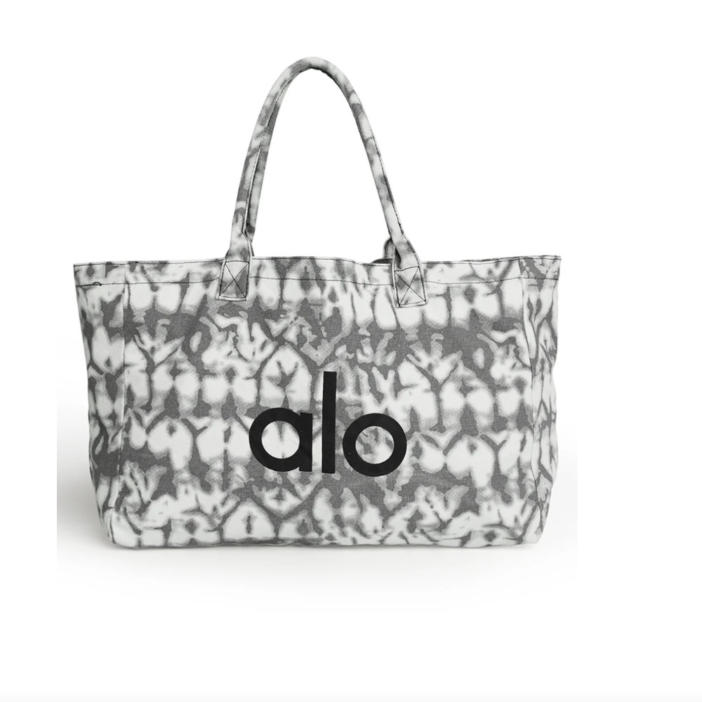 ALO Iconic Shopper Tote NWT